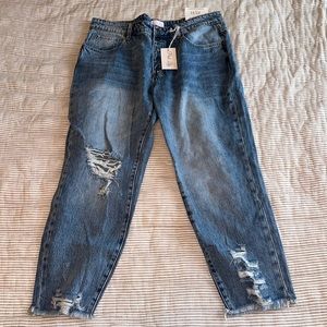 Pink Lily distressed jeans